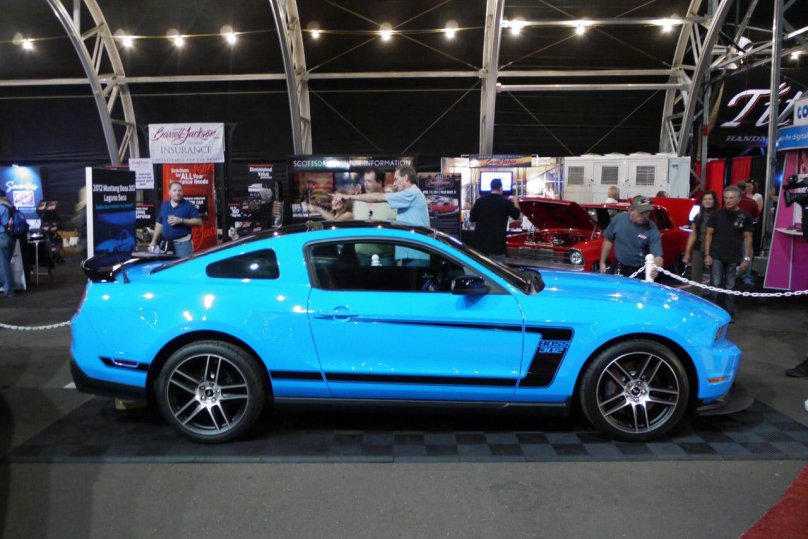 Ford Mustang Laguna Seca
