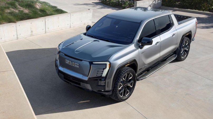 GMC Sierra ev Denali Edition 1