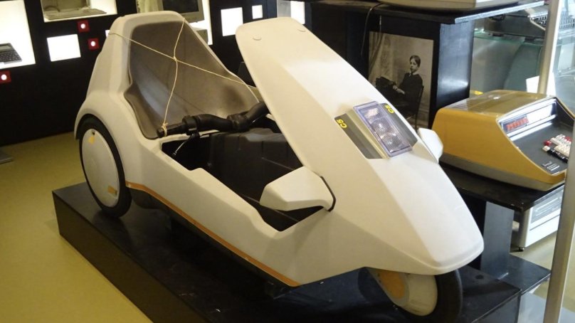 Clive Sinclair c5