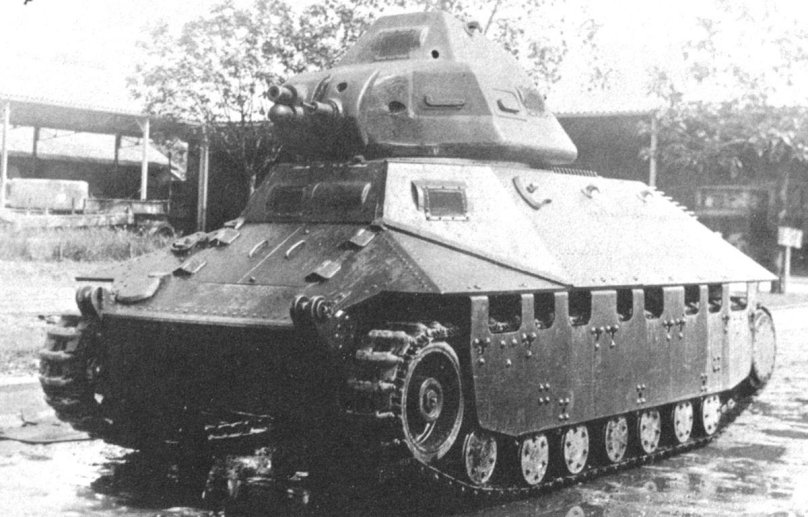 Французский танк FCM f1