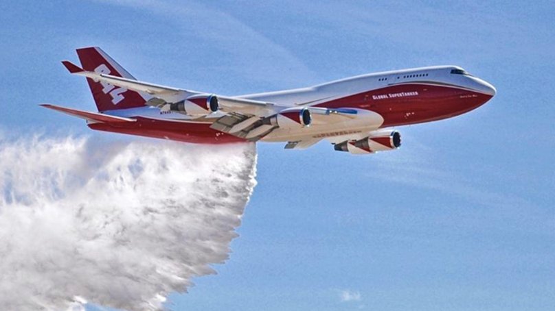 Boeing 747 Global Supertanker
