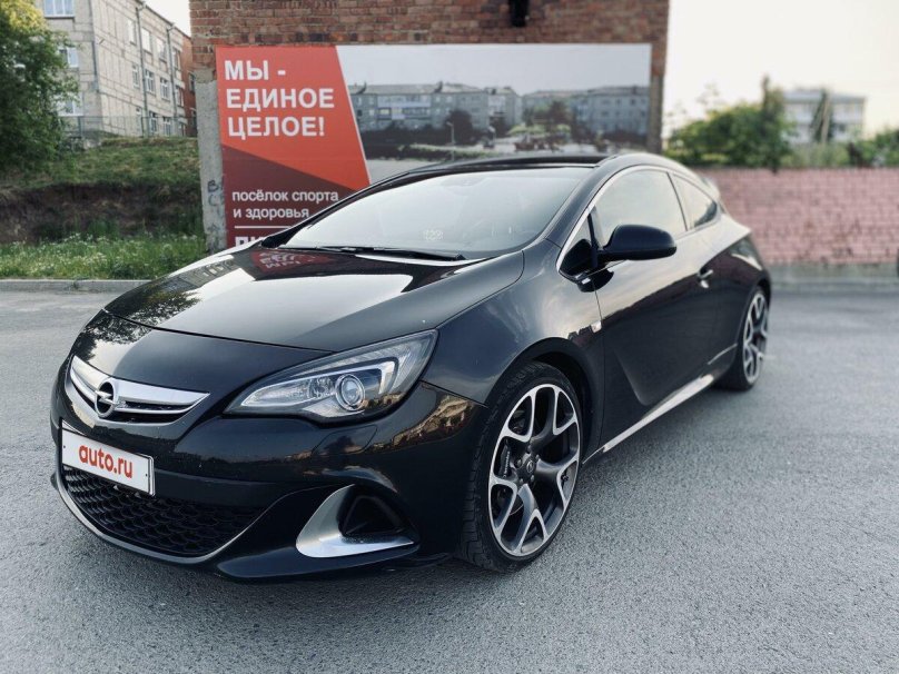 Opel Astra OPC 2013 год