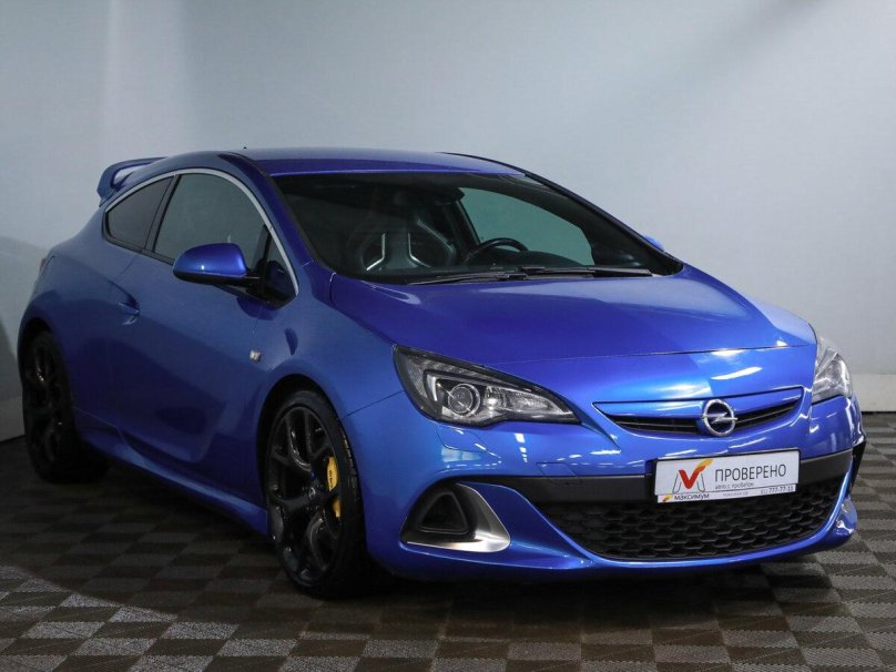 Opel Astra OPC 2013