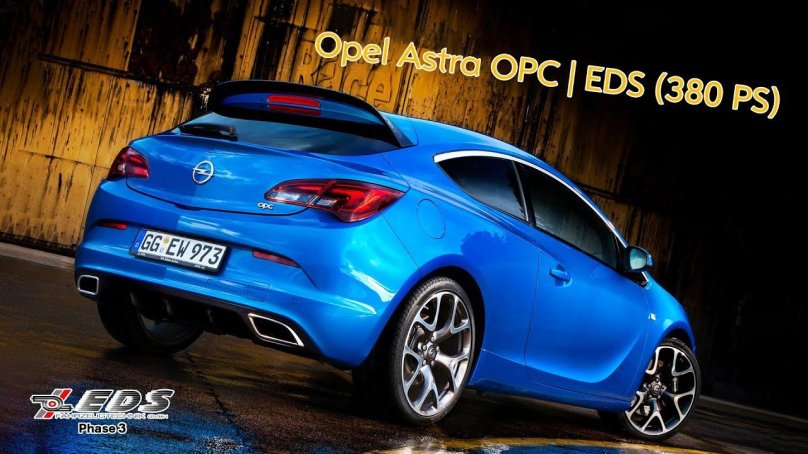 Opel Astra OPC 2013