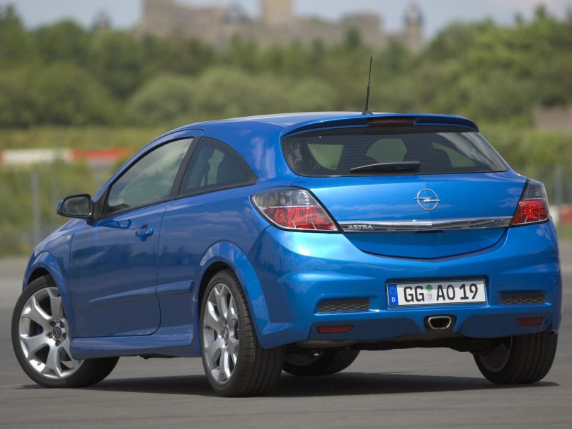 Opel Astra OPC 2008