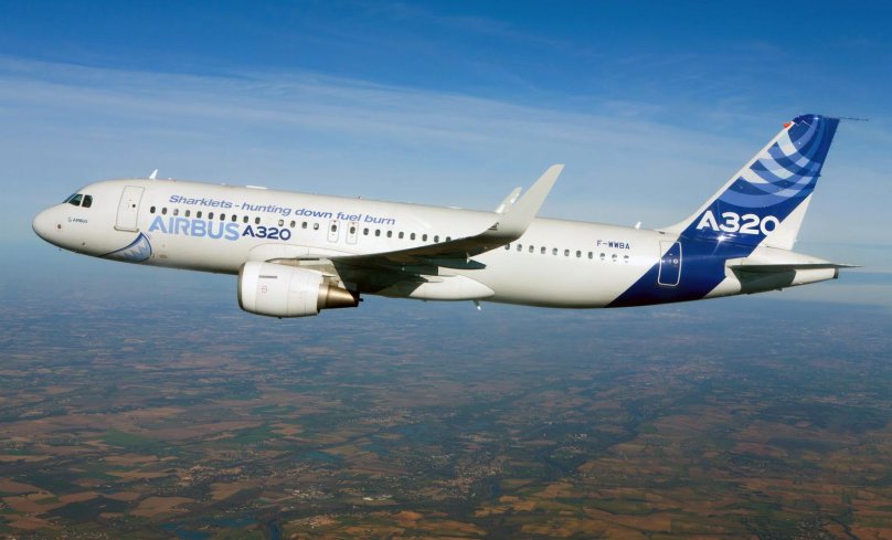 Самолёт Airbus a320 Sharklets