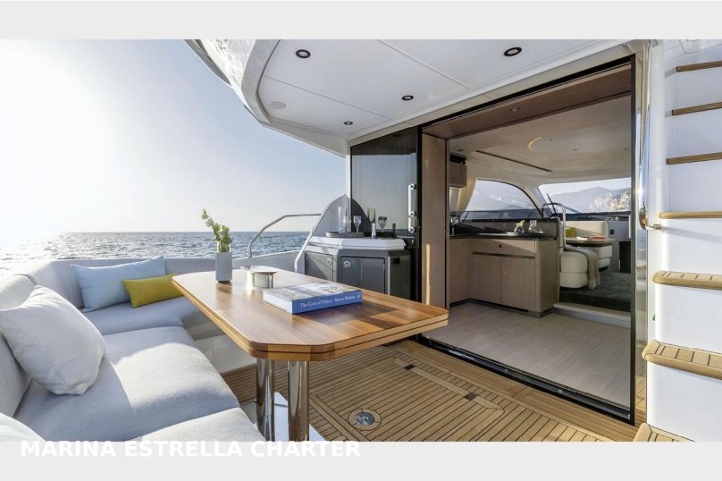 Азимут 53 Флайбридж