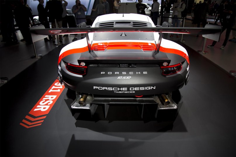 Porsche 911 RSR двигатель