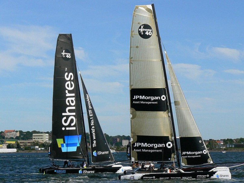 Парусный катамаран Торнадо