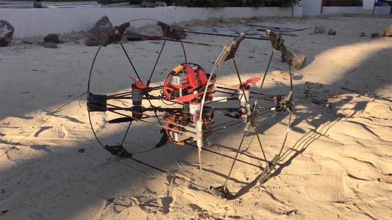 Робот для исследования спутника