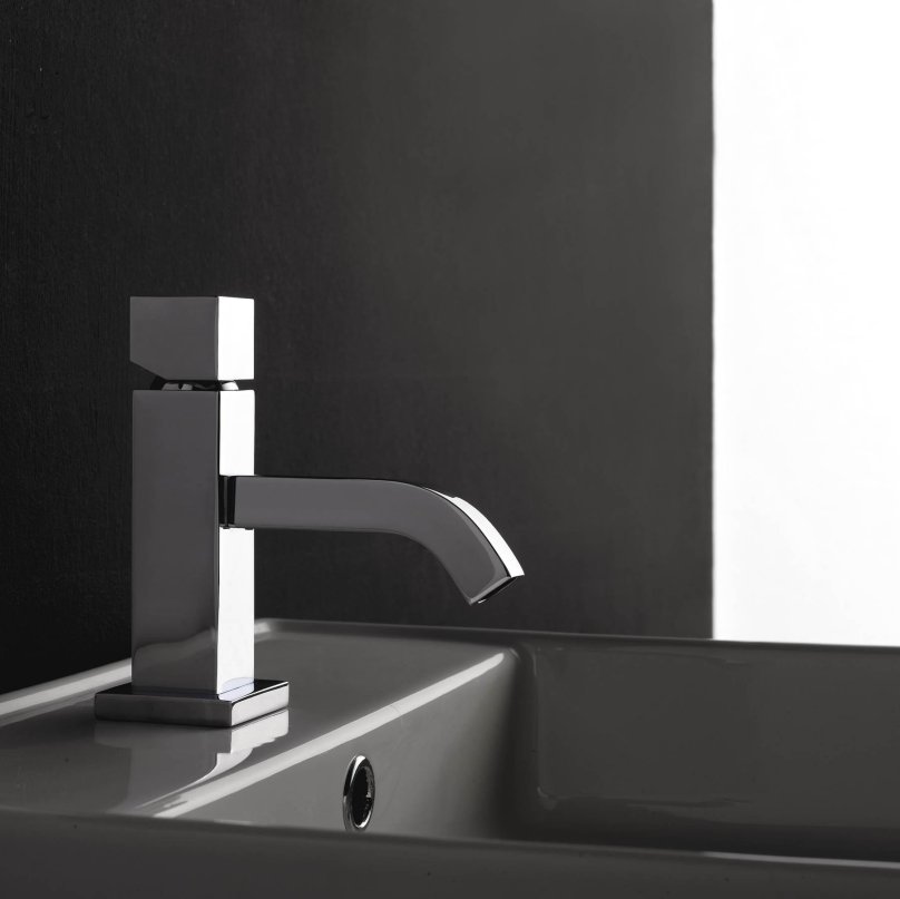 Bandini смеситель Bandini Ice Cube 750.120/00 для раковины