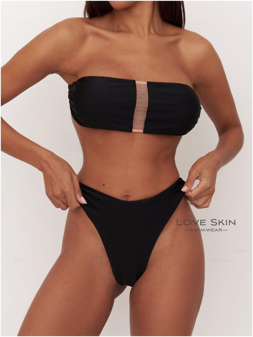 Купальник с высокой посадкой утягивающий