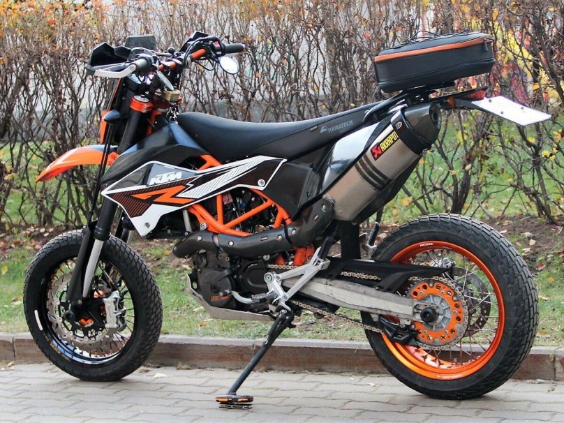 Супермотард КТМ 690