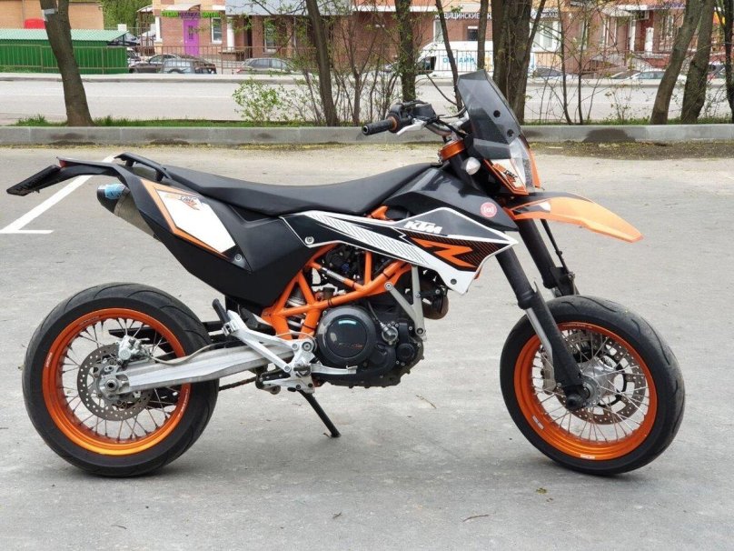 Мотард КТМ 690 SMC