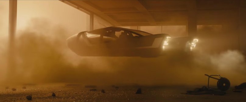 Бегущий по лезвию 2049