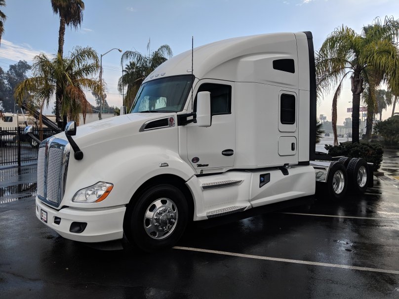 Kenworth t680 2021