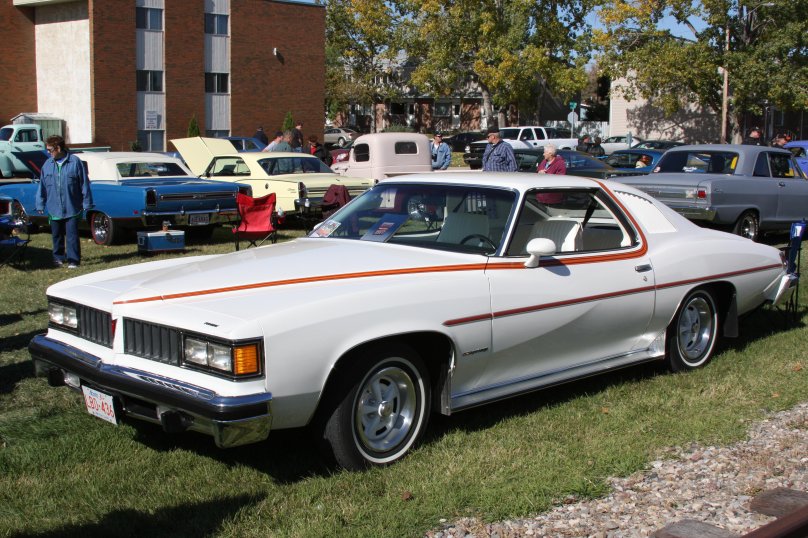 Понтиак Леманс 1977