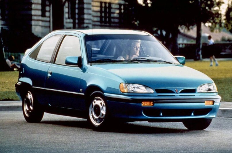 Понтиак Леманс 1993