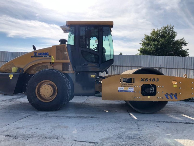 Дорожный каток XCMG xs183