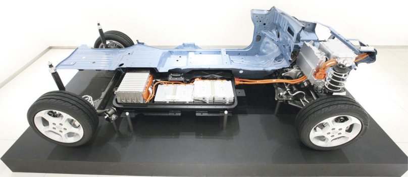 Nissan Leaf электромобиль