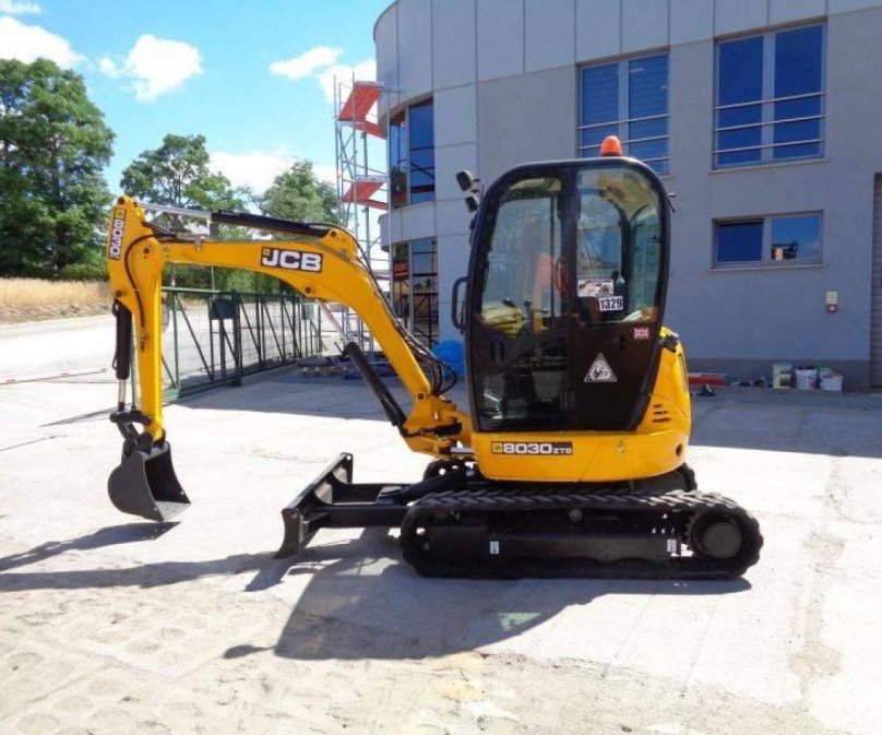 JCB 8030