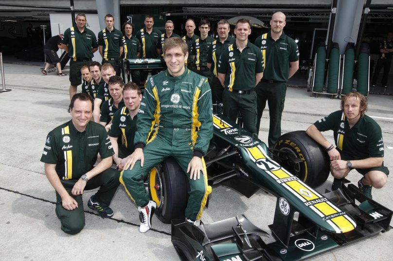Caterham f1 Team пилот