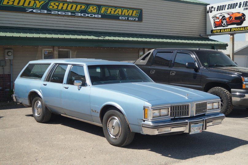 Oldsmobile Custom Cruiser 1971