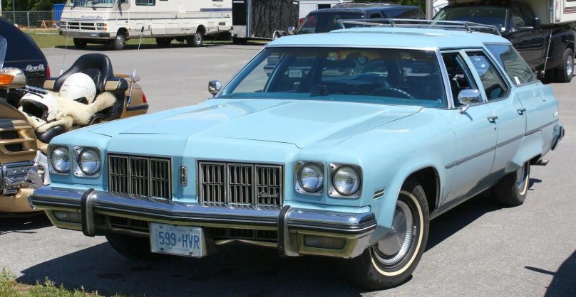 Oldsmobile Custom Cruiser 1974