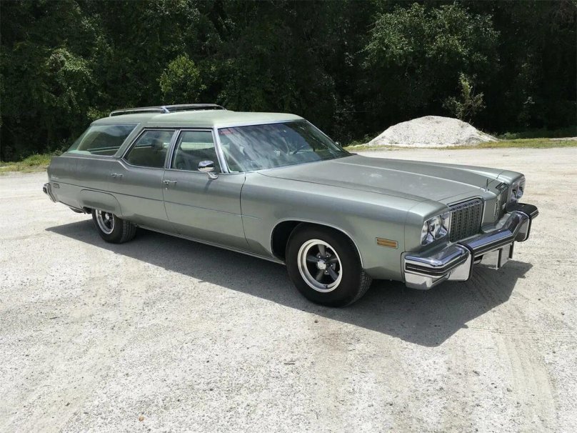 Oldsmobile Custom Cruiser 1974