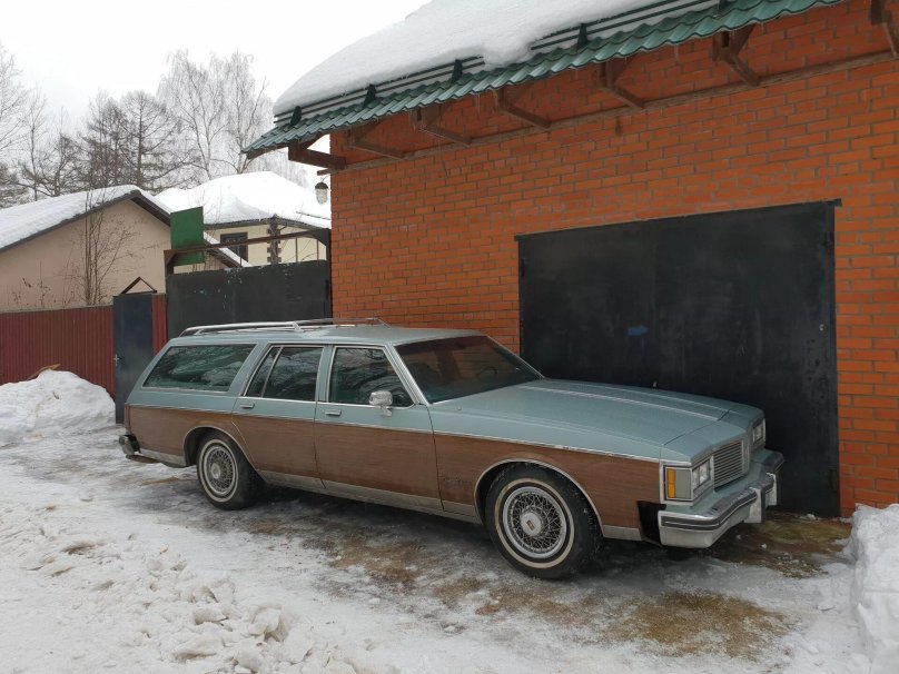 1988 Oldsmobile Custom Cruiser