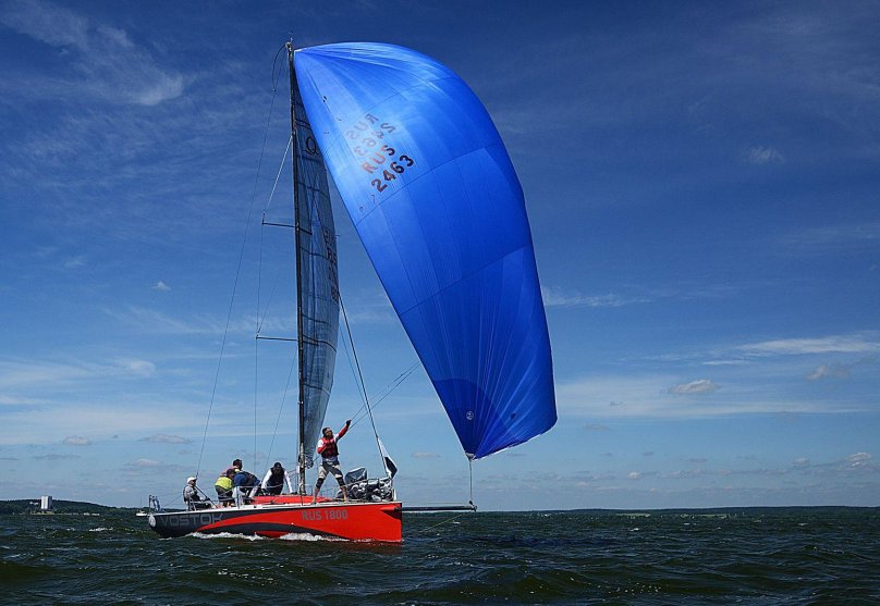 Крейсерская яхта 800