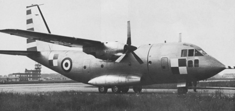 Aeritalia g.222 кабина