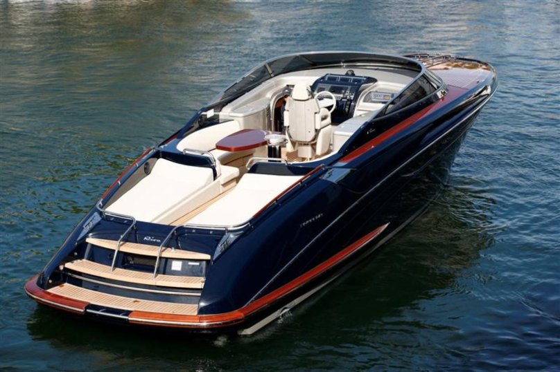 Катера Riva Rivarama