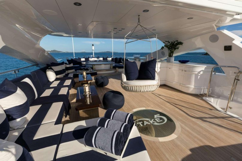 Yacht Superyacht Sunseeker 131