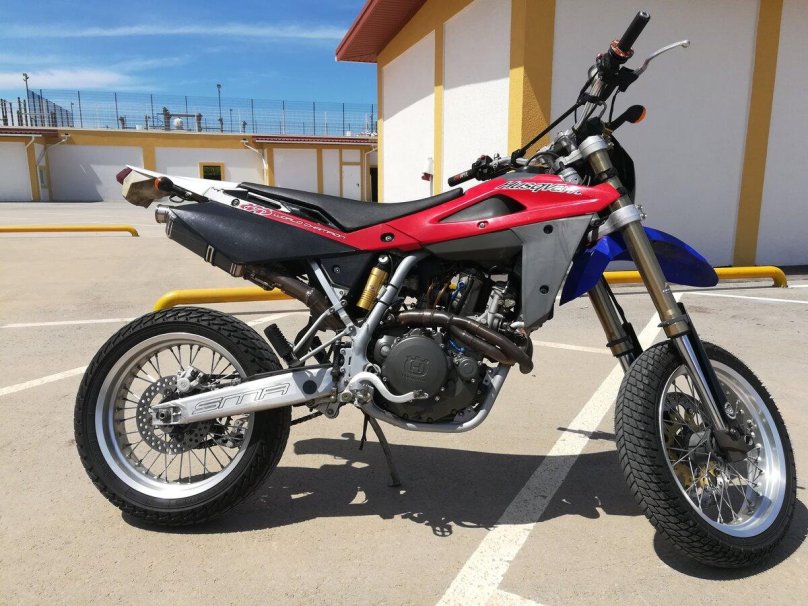 Husqvarna SMR 400