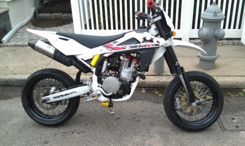 Хускварна супермото стоп сигнал