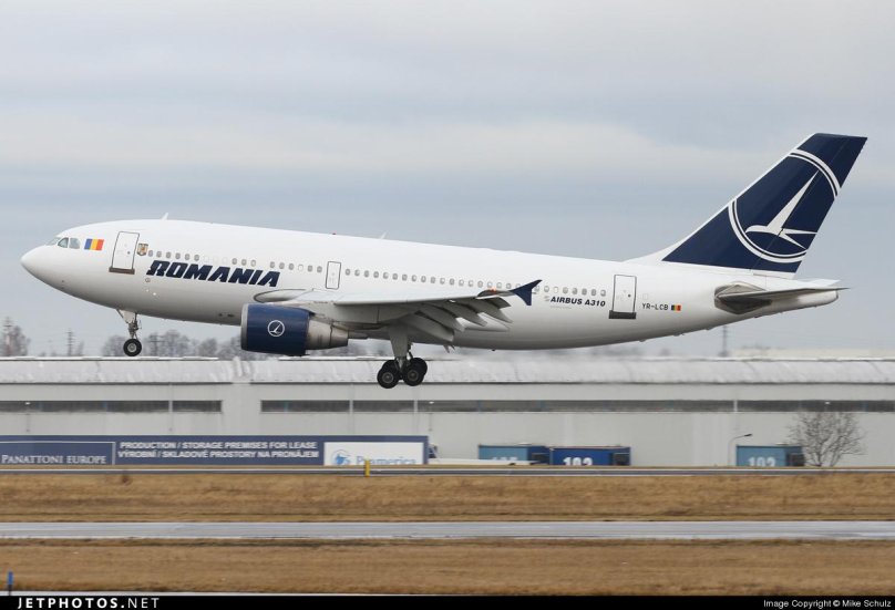 Yr5604 самолет