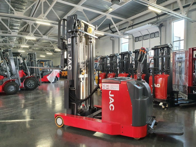 Самоходный штабелер JAC CDD 15-30