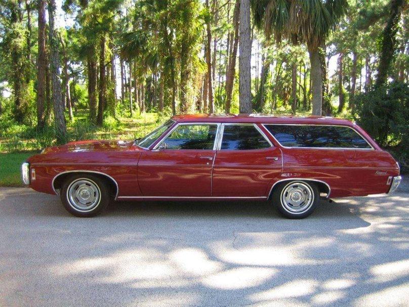 1969 Chevrolet Kingswood Wagon.