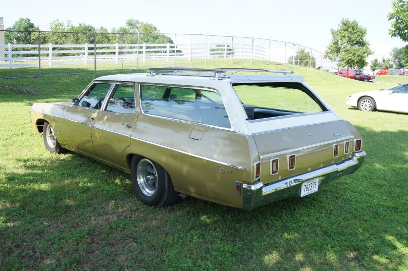 1969 Chevrolet Kingswood Wagon.
