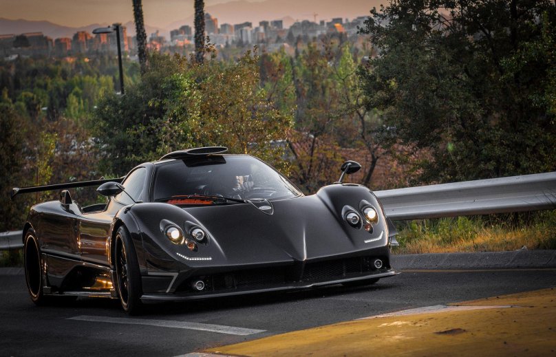 Pagani Zonda q