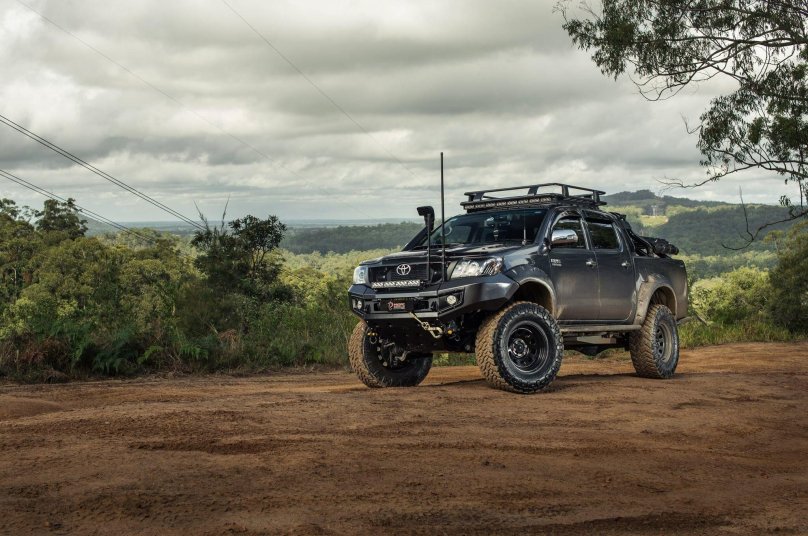 Тойота Хайлюкс оффроад