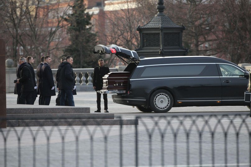 Аурус Сенат кортеж