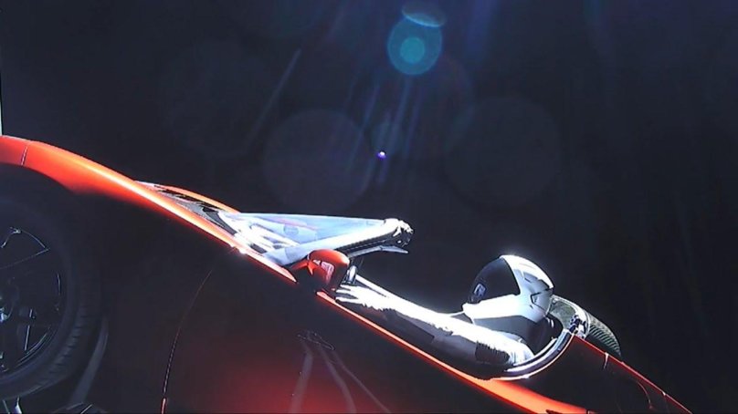 Элон Маск Тесла в космосе