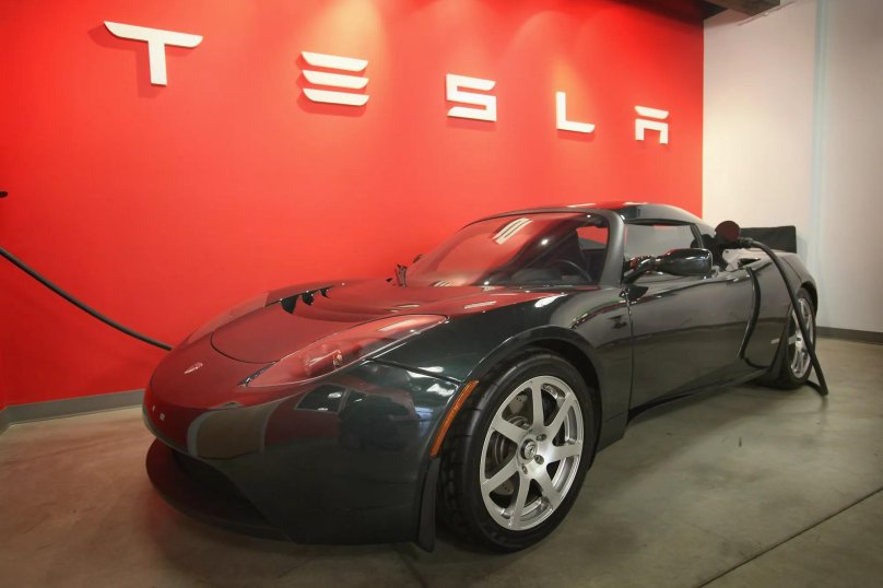 Tesla Roadster 2008