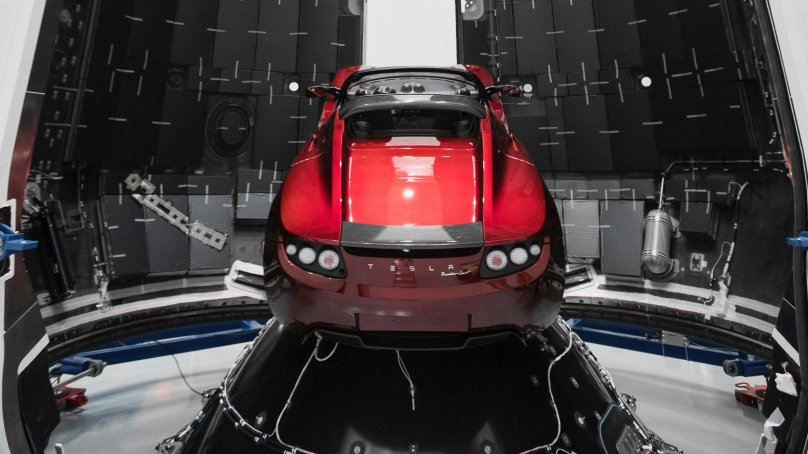 Тесла родстер 2008 Илона маска