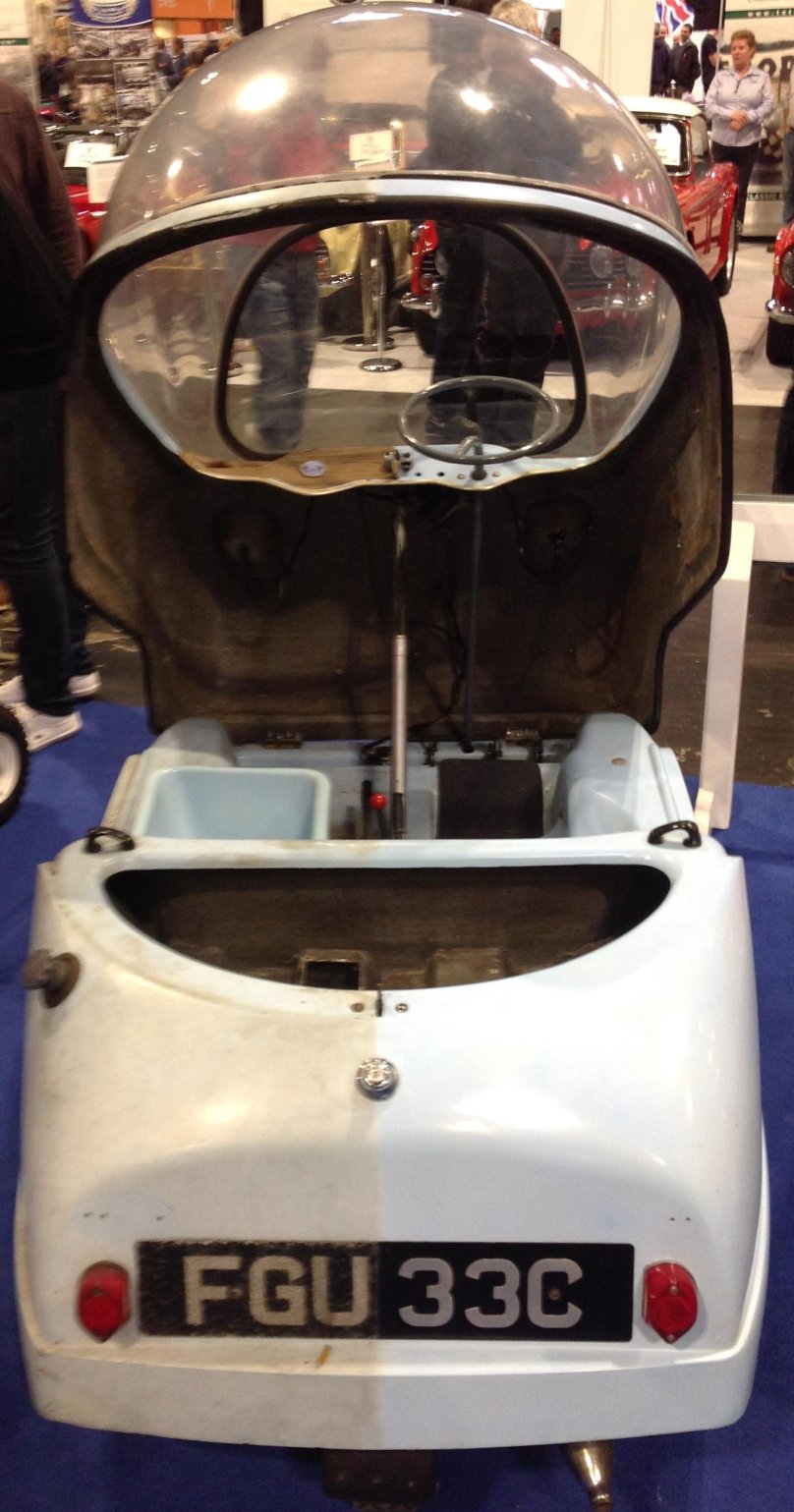 Peel Trident из лего