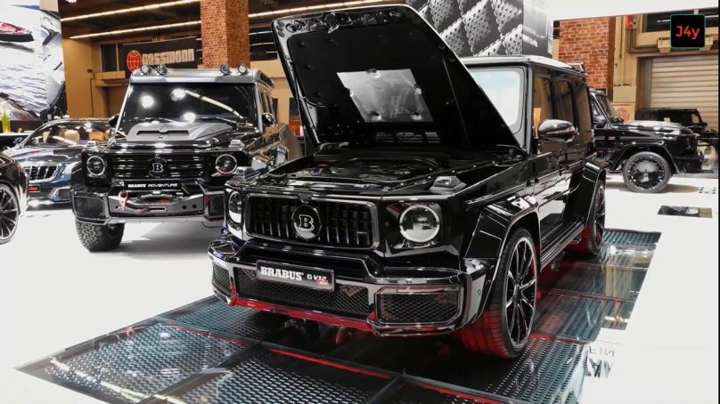 Mercedes Benz g900 Brabus