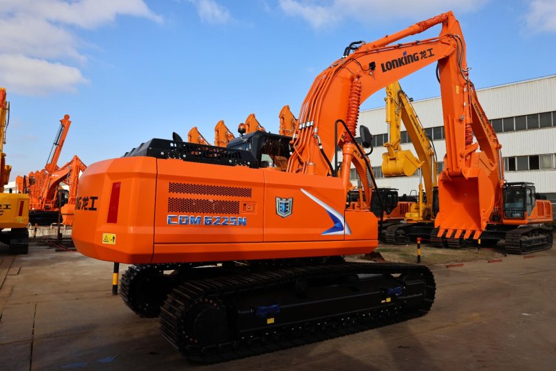 Экскаватор cdm6225n