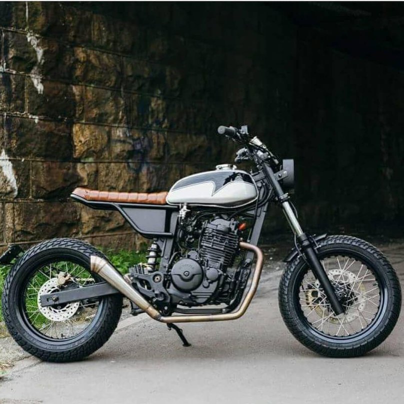 Honda SLR 650 Custom